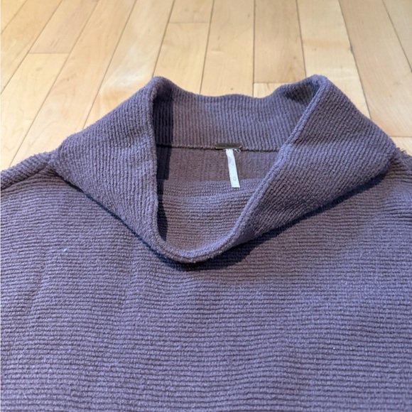 Free People Ottoman Slouchy Tunic Black Raisin - Size Medium - Picture 5 of 6